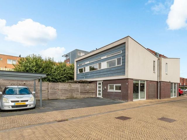 Fortuyn 4, Lelystad