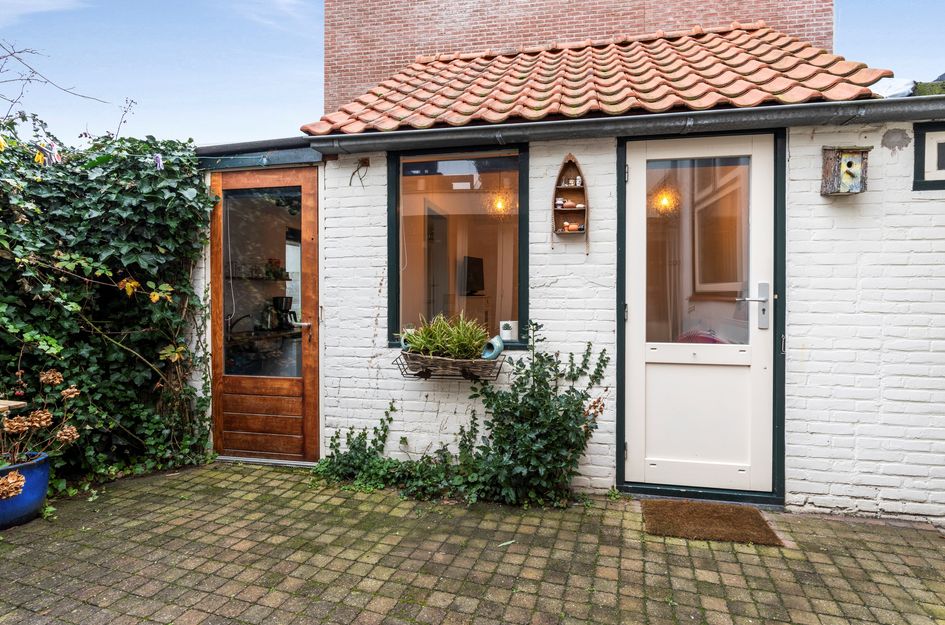 Zuiderstraat 8