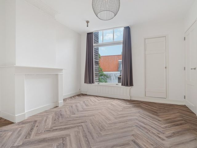 Haarlemmerstraat 104 2, Amsterdam