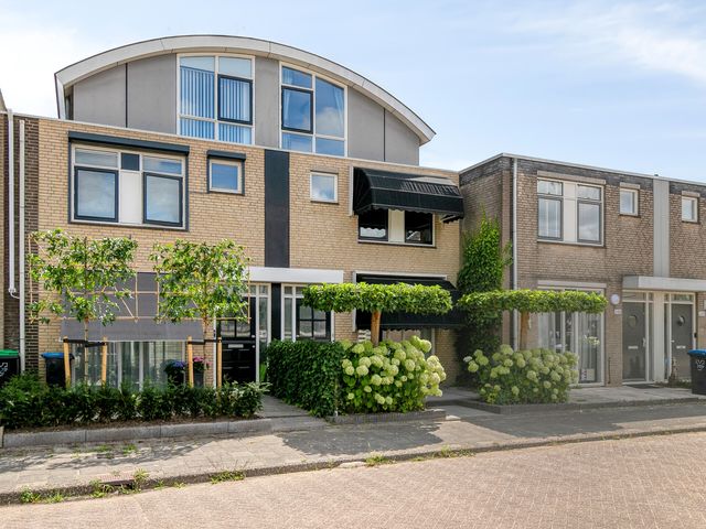 Mozartstraat 244, Barendrecht