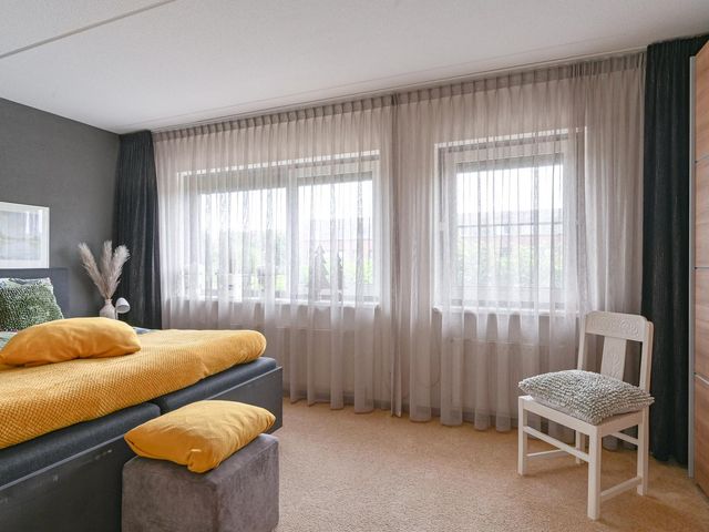 Pauwoog 52, Hoogeveen