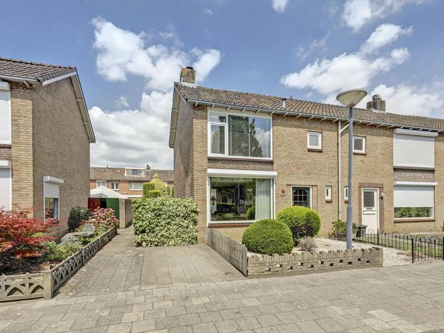 Bolderikstraat 15, Waalwijk