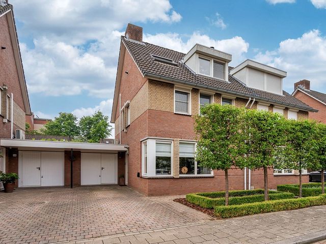 Weegbree 12, Venlo