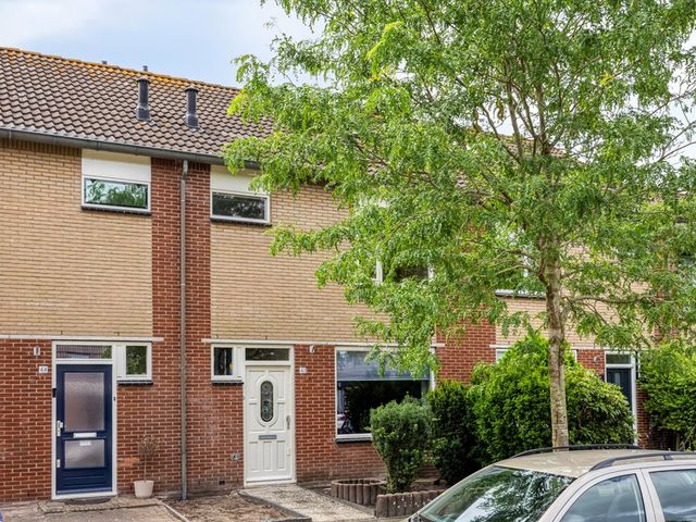 Zanglijster 42, Bunschoten-Spakenburg