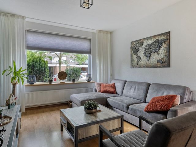 Zanglijster 42, Bunschoten-Spakenburg