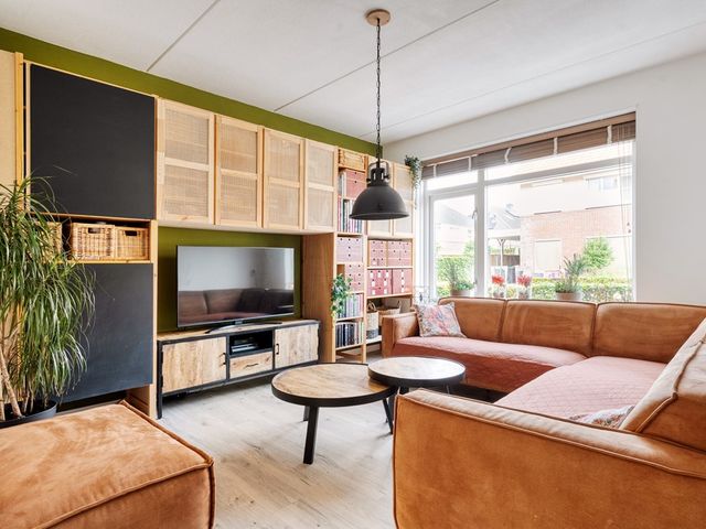Van Oijstraat 4, Hardenberg