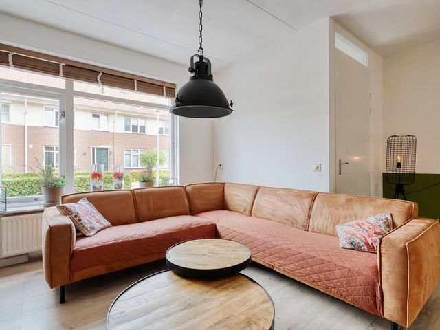 Van Oijstraat 4, Hardenberg