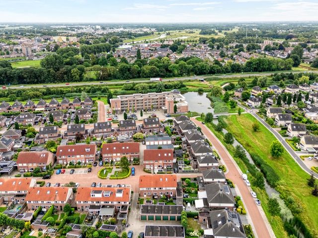 Van Oijstraat 4, Hardenberg