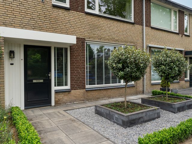 Van Leeuwenhoeklaan 27, Oosterhout