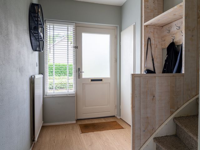 Van Leeuwenhoeklaan 27, Oosterhout