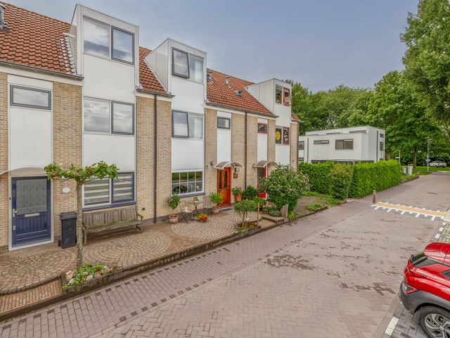 Woubrechterf 36, Waddinxveen