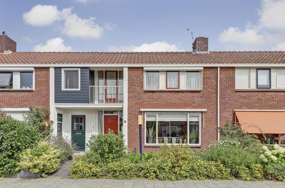 Zeeasterstraat 11