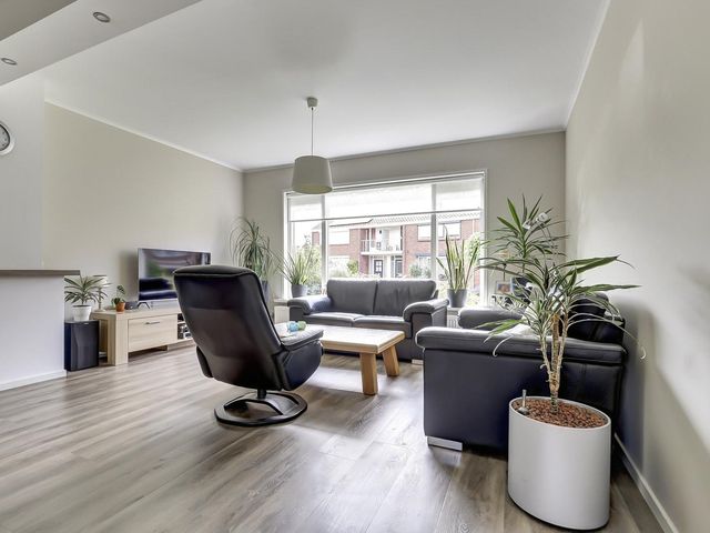 Zeeasterstraat 11, Nieuwerkerk