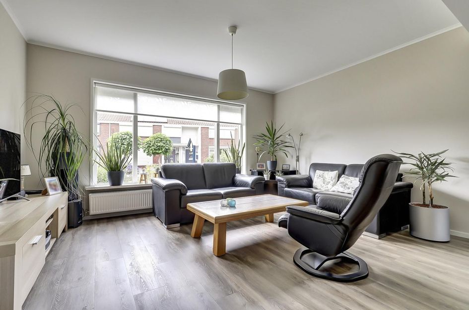 Zeeasterstraat 11