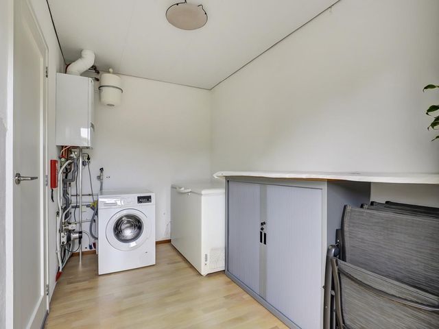 Zeeasterstraat 11, Nieuwerkerk