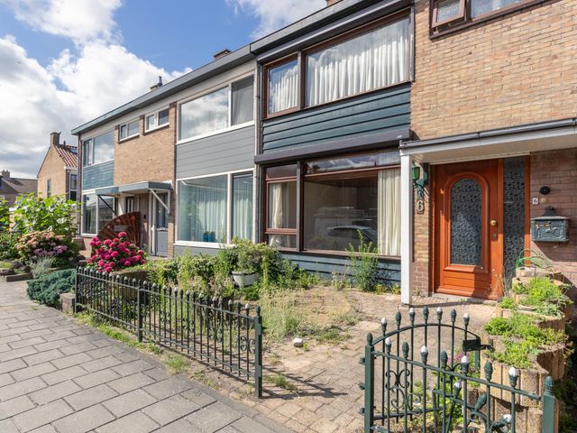 Lindenlaan 6, Leimuiden