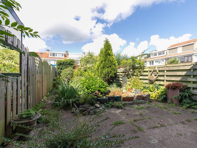 Lindenlaan 6, Leimuiden