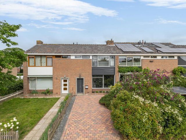 Ds Th Rijckewaerdstraat 3, Brielle