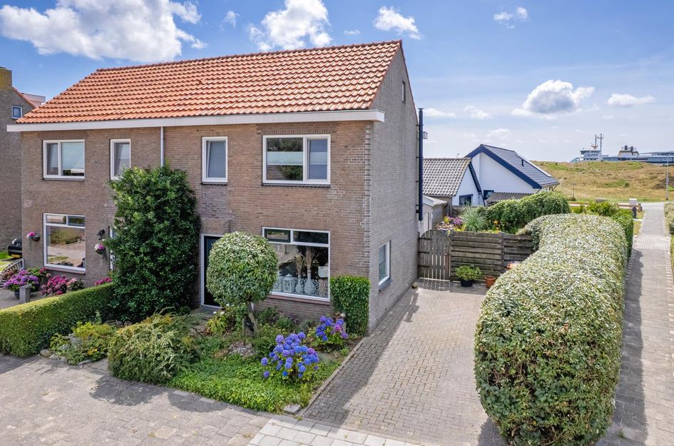 De Dageraad 4