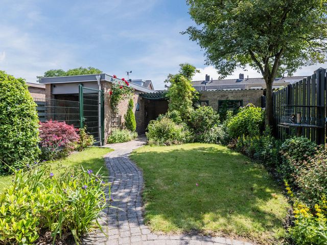 Klaverveld 6, Prinsenbeek