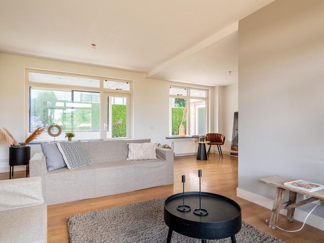Postbaan 28, Prinsenbeek
