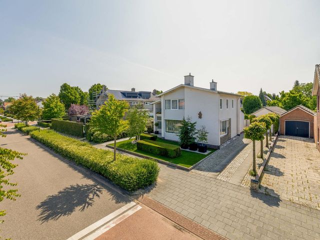Karel Doormanlaan 39, Reuver