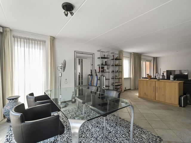 Boterzwin 1207, Julianadorp