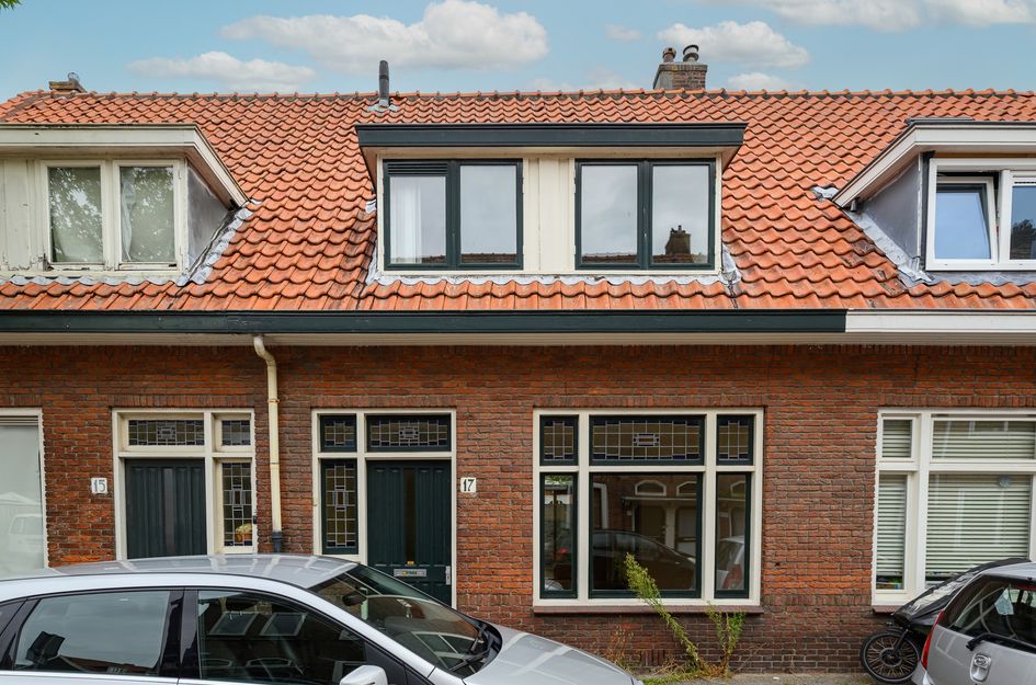 Javastraat 17