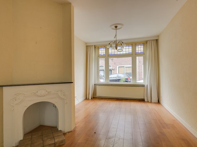 Javastraat 17, Leiden
