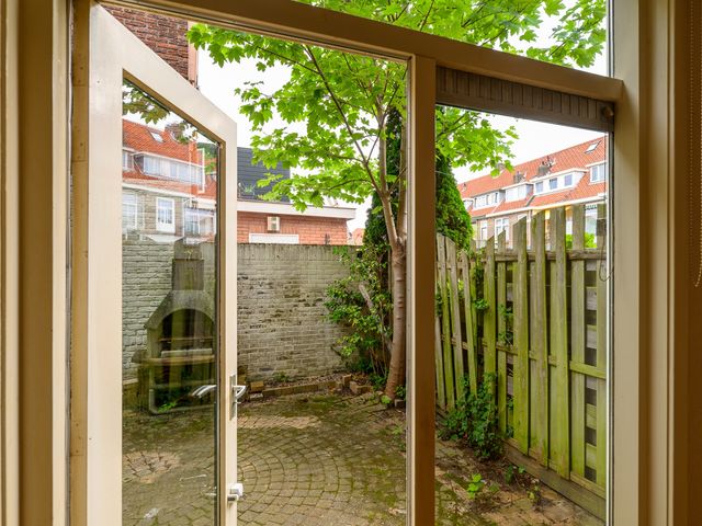 Javastraat 17, Leiden
