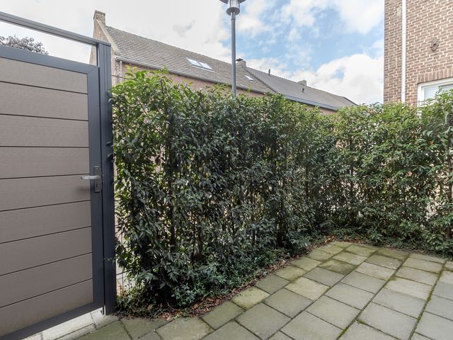 Vliegenstraat 31, Bunde