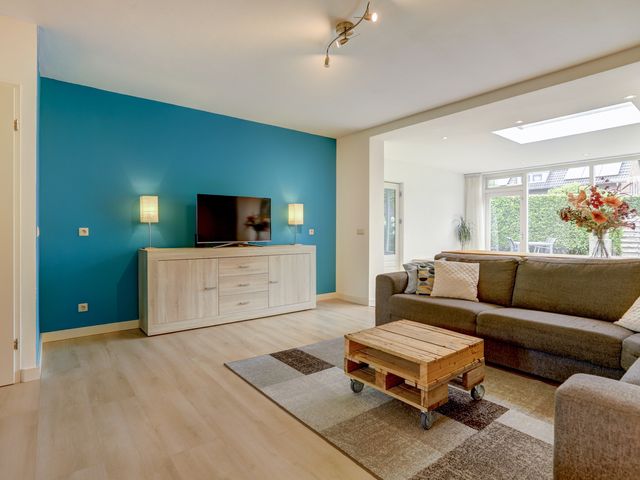 Korenbloemstraat 24, Maasbree