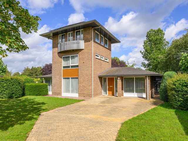 Bert Haanstrahof 13, Almere