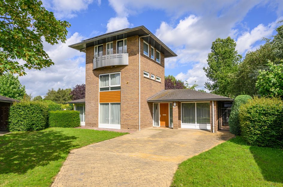Bert Haanstrahof 13