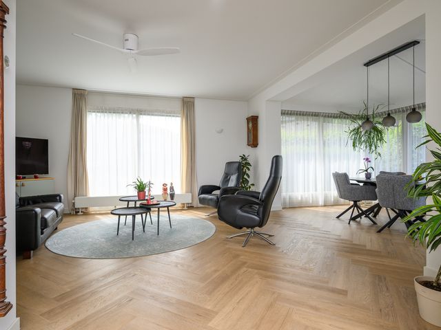 Bert Haanstrahof 13, Almere