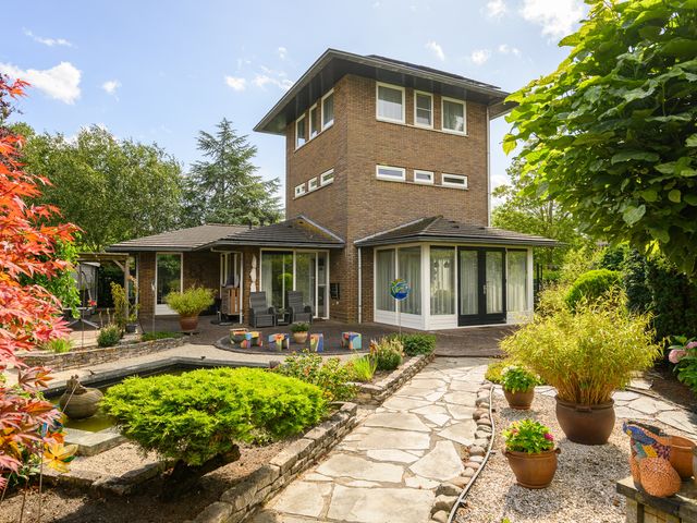 Bert Haanstrahof 13, Almere