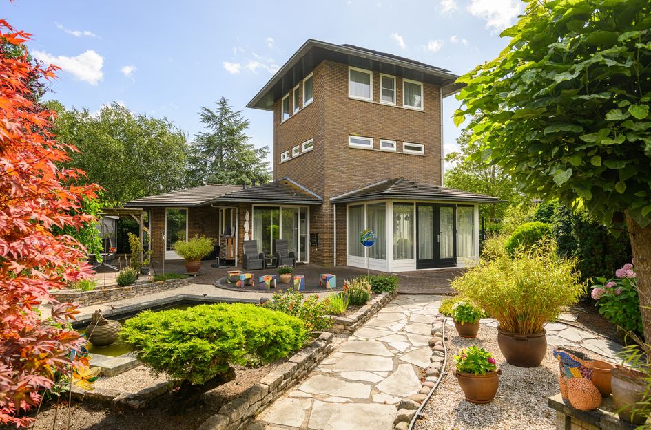Bert Haanstrahof 13