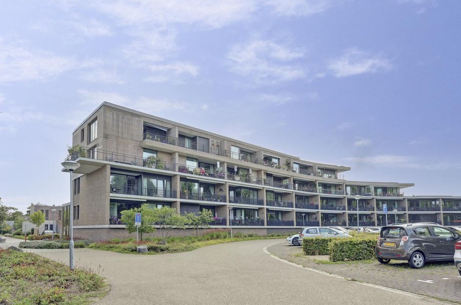 Kloostertuin 64