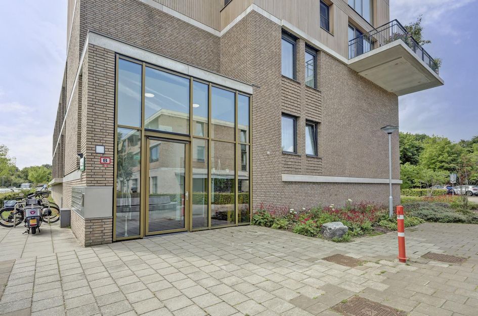 Kloostertuin 64