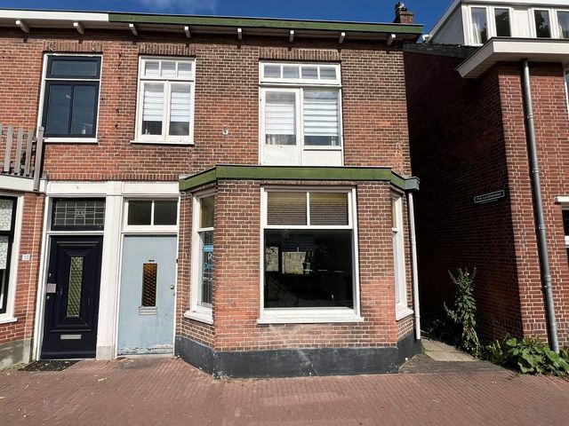 Dorpsstraat 12, Warmond
