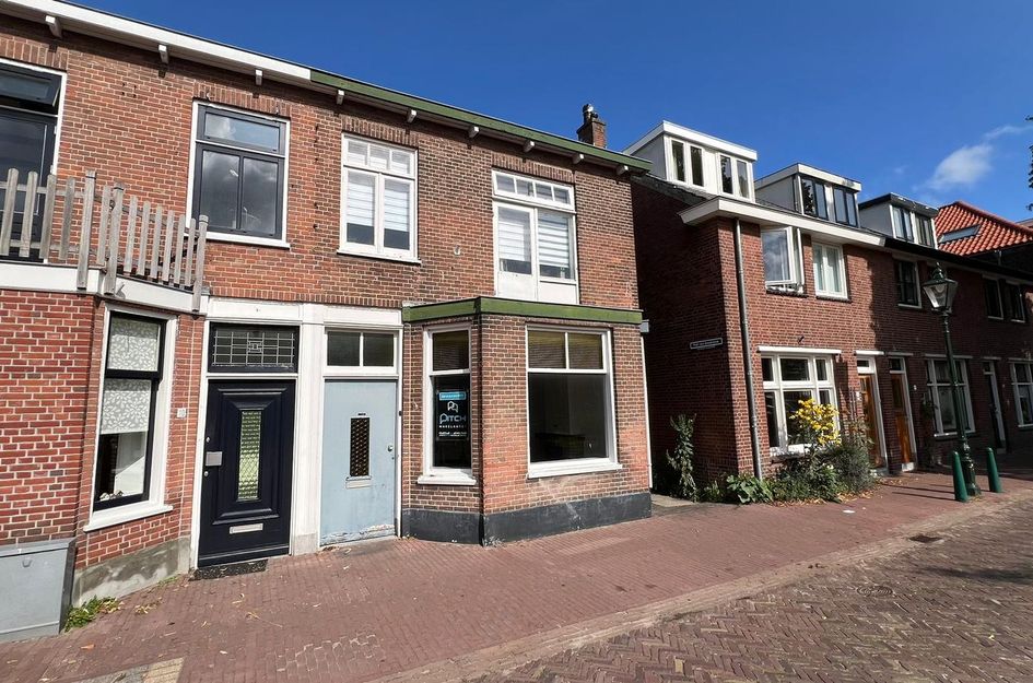 Dorpsstraat 12