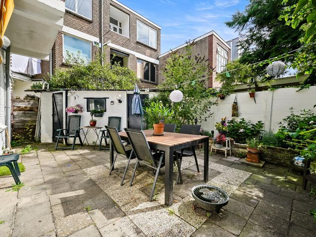 Irisstraat 92, 'S-Gravenhage