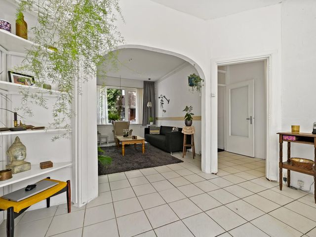 Irisstraat 92, 'S-Gravenhage