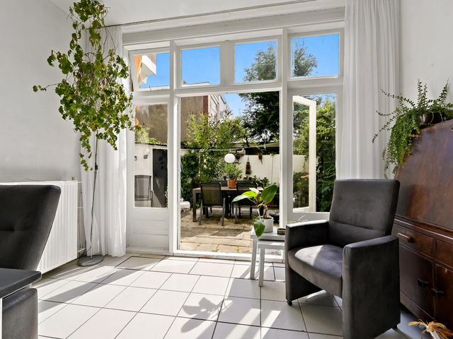 Irisstraat 92, 'S-Gravenhage