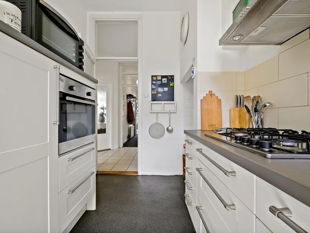 Irisstraat 92, 'S-Gravenhage