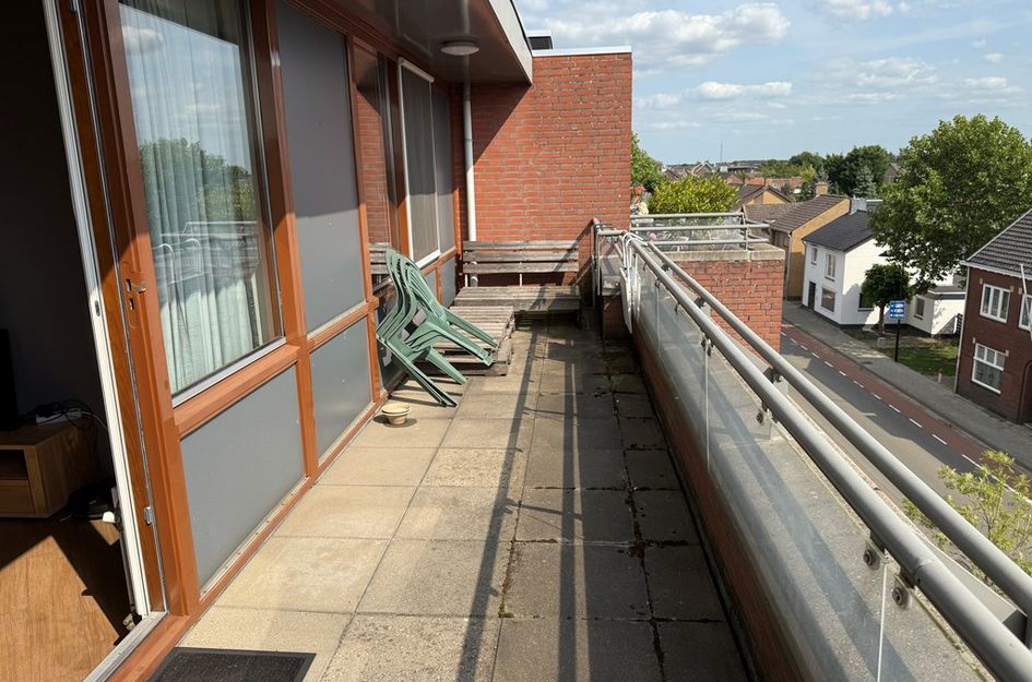 Bovenste straat 107