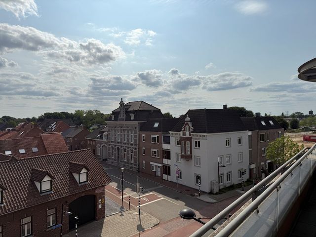 Bovenste straat 107, Echt