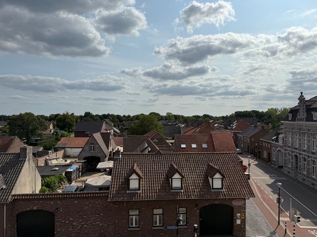 Bovenste straat 107, Echt