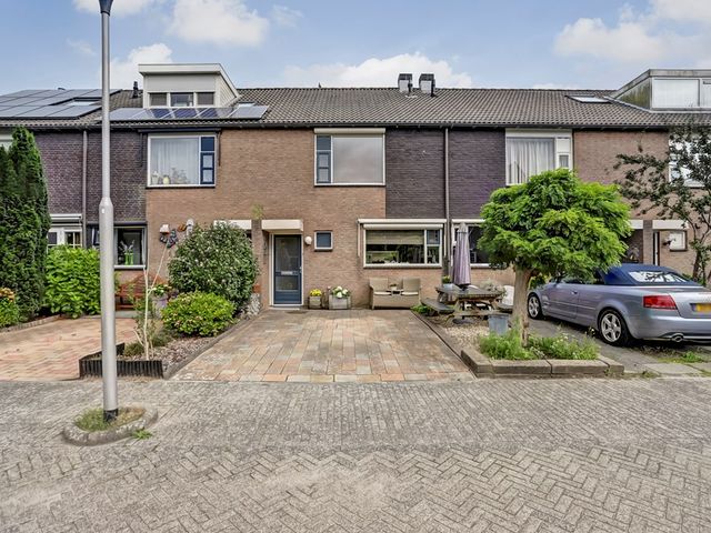 Bonhoefferstraat 8, Oud-Beijerland