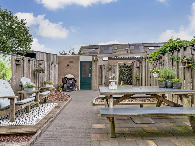 Bonhoefferstraat 8, Oud-Beijerland